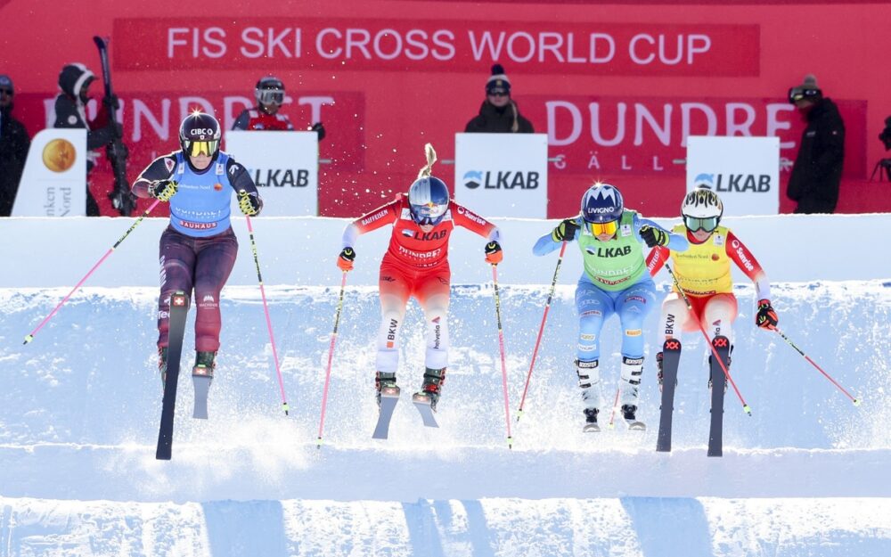 Viertelfinal der Frauen mit (v.l.) Marielle Thompson, Fanny Smith, Jole Galli und Sixtine Cousin. – Foto: GEPA pictures