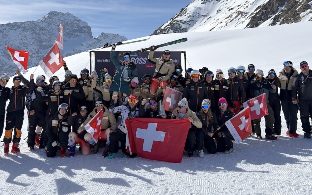 Das Schweizer Skicross-Team, das im Europacup für so viele Erfolge gesorgt hat. – Foto: Swiss Ski