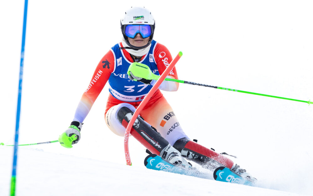 Rückschlag in der Vorbereitung – Aline Höpli muss eine Trainingspause einlegen Aline Höpli (hier beim Weltcup-Slalom von Sestriere). – Foto: GEPA pictures