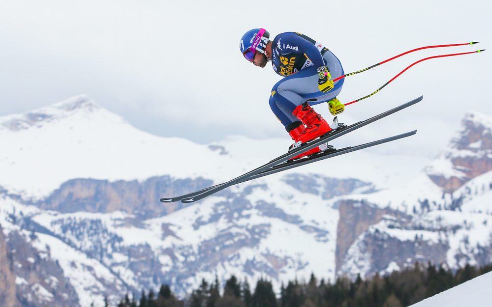 Henri Battilani springt in eine Zukunft ohne Skirennen. – Foto: GEPA pictures