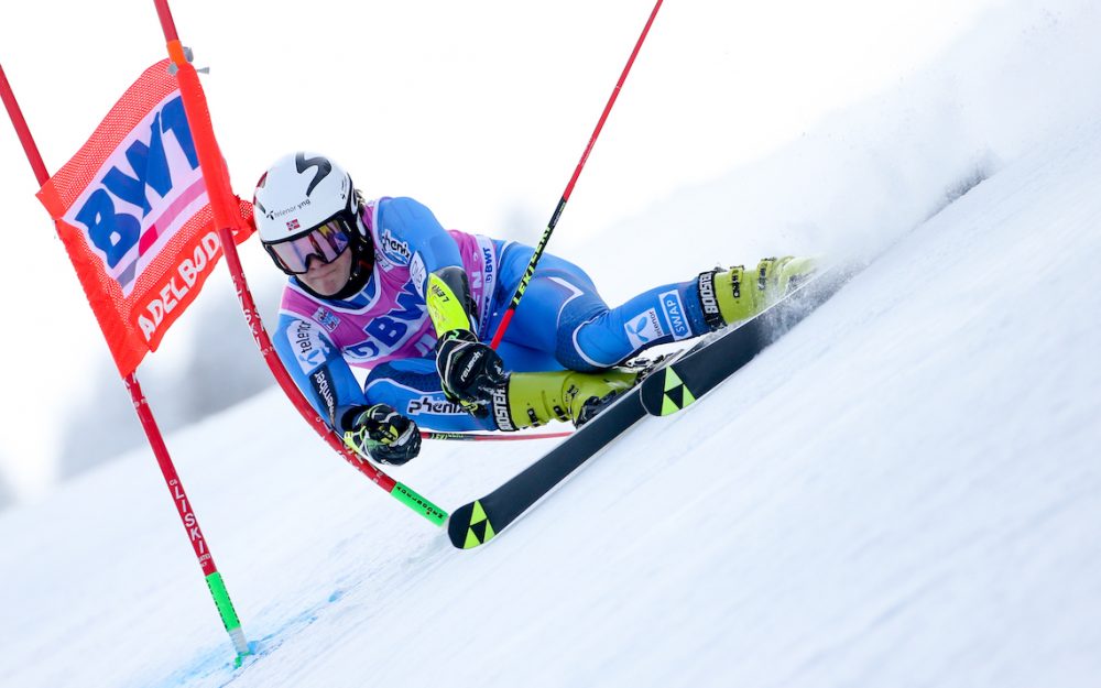 Lucas Braathen, hier beim Weltcuprennen in Adelboden, liegt in Kronplatz in Führung. – Foto: GEPA pictures