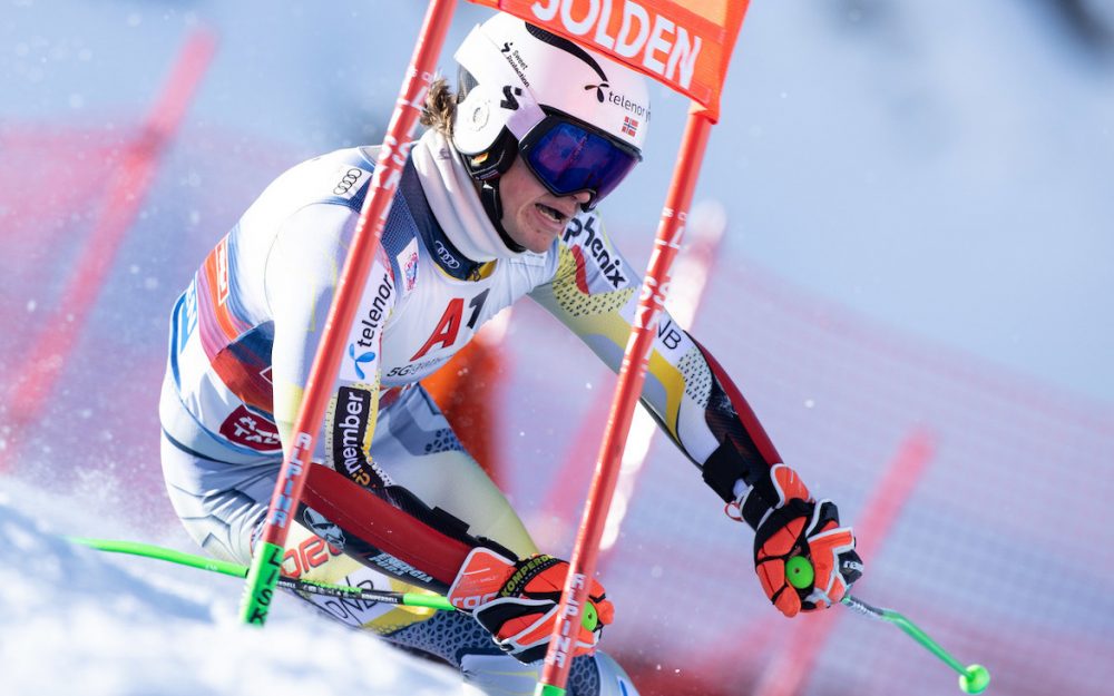 Lucas Braathen gewann 2020 in Sölden sein erstes Weltcup-Rennen und musste im Januar nach einer Knieverletzung die Saison vorzeitig beenden. – Foto: GEPA pictures