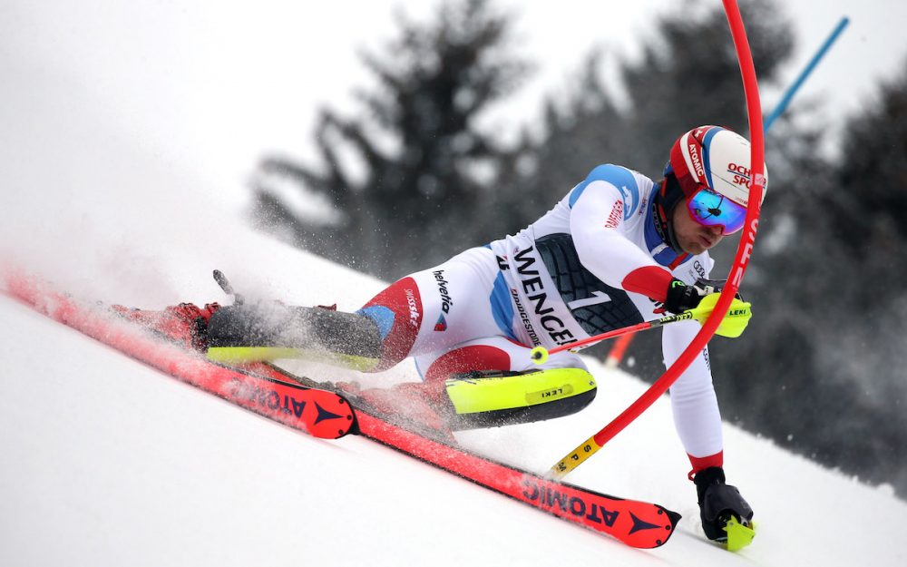 Mauro Caviezel eröffnete mit Nummer 1 die Wettkämpfe am Lauberhorn – und hat Chance auf einen Podestplatz in der Kombi. – Foto: GEPA pictures