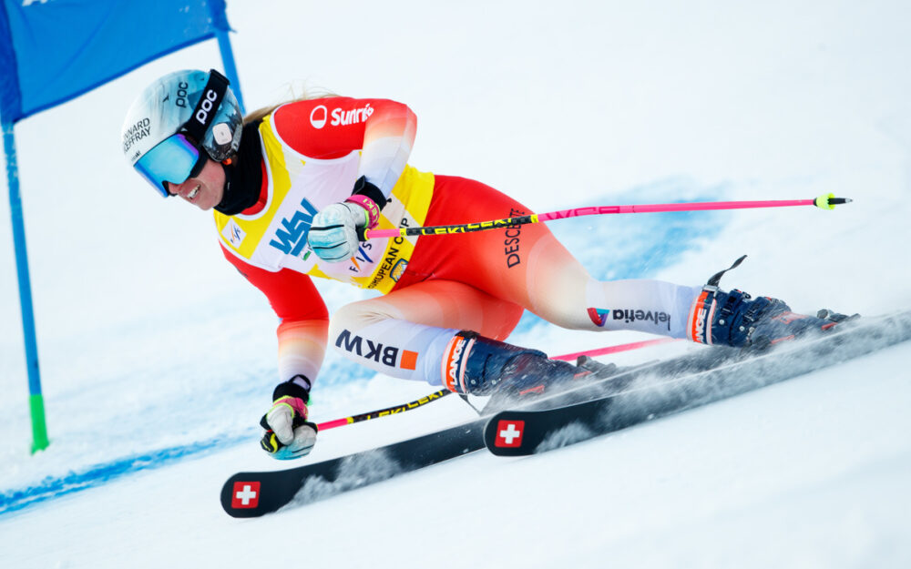 World University Games: Das Schweizer Alpin-Team für Torino 2025 steht Delphine Darbellay. - Foto: GEPA pictures
