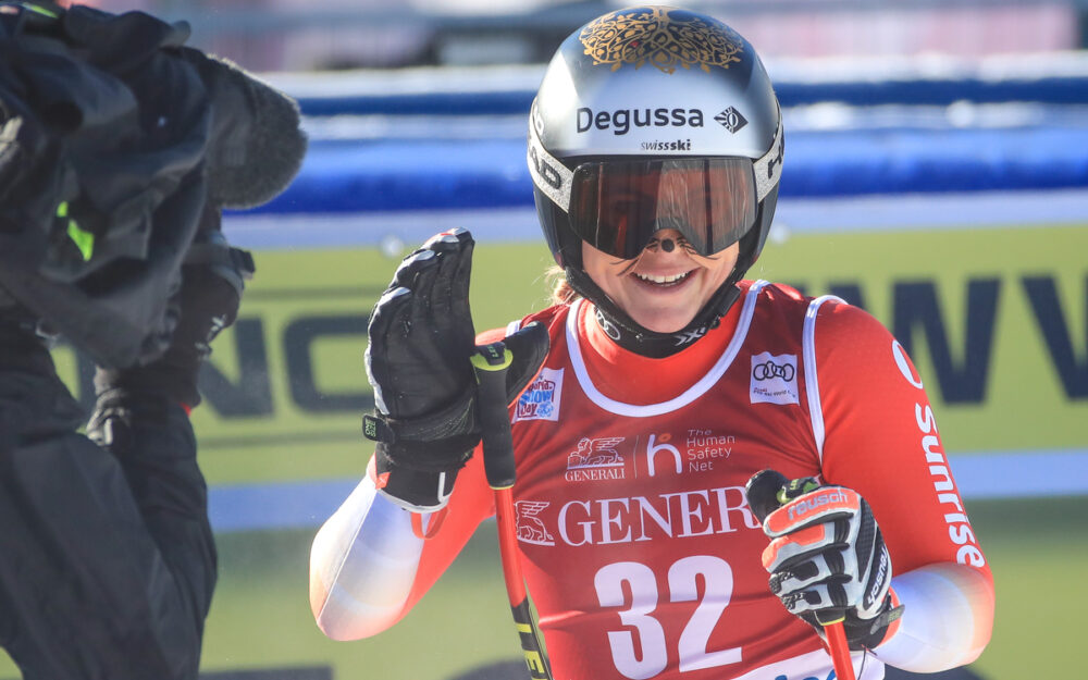 EC: Delia Durrer verhindert erneuten ÖSV-Dreifach-Sieg Delia Durrer (hier nach ihrer Fahrt in Lake Louise). – Foto: GEPA pictures