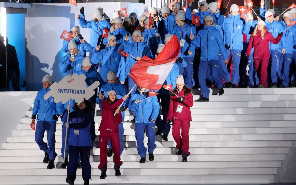 Die Schweizer EYOF-Delegation bei der Eröffnungsfeier. – Foto: GEPA pictures