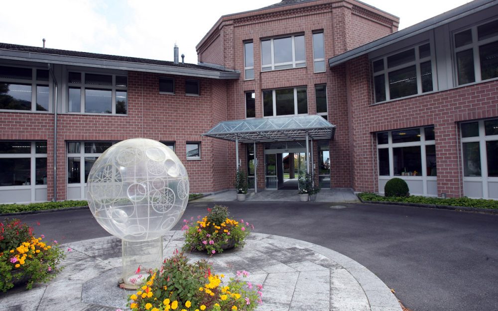 Der FIS-Hauptsitz in Oberhofen (SUI). – Foto: GEPA pictures