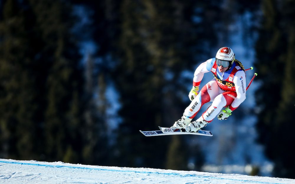 Schweizer hielten sich im Kvitfjell-Training zurück Beat Feuz hebt beim Training in Kvitfjell ab. – Foto. GEPA pictures