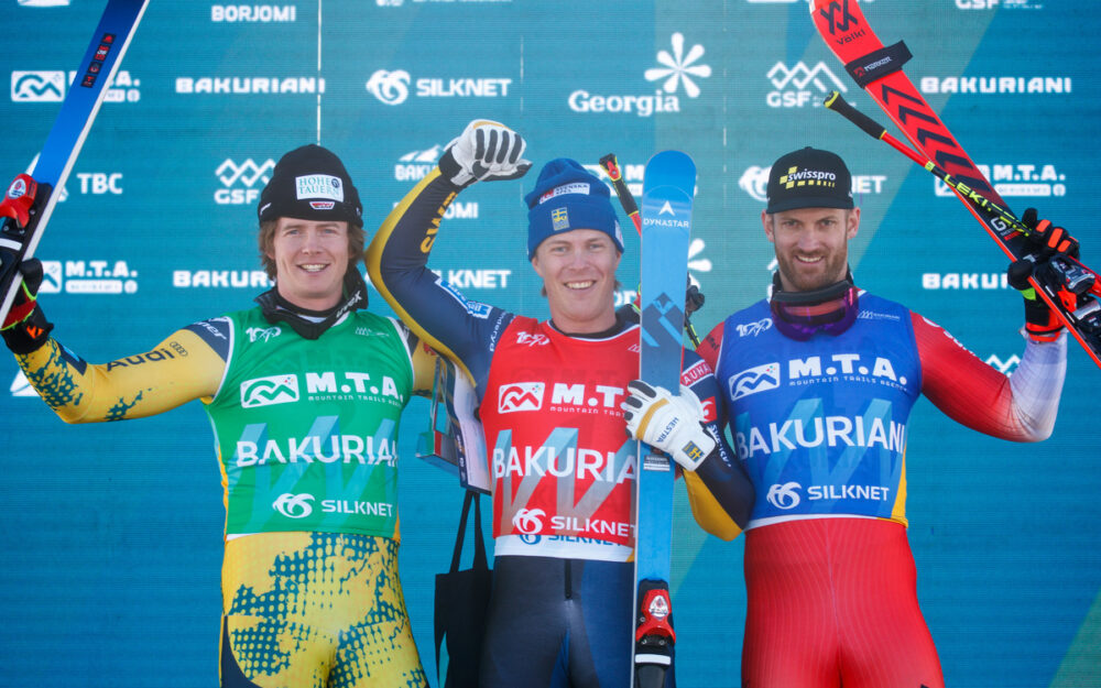 Alex Fiva (rechts) wird hinter Sieger David Mobaerg (Mitte) und dem Deutschen Florian Wilmsmann Dritter. – Foto: GEPA pictures