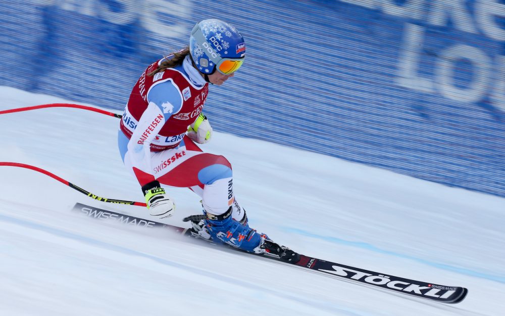 Konnte nicht voll trainieren: Jasmine Flury beim Abfahrtstraining vom Dienstag. – Foto: GEPA pictures