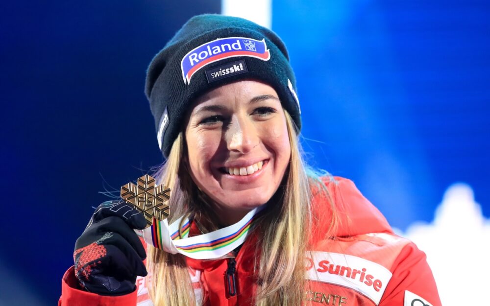 In Courchevel/Méribel konnte Jasmine Flury den Titel in der Abfahrt gewinnen, in Saalbach wird sie diesen nicht verteidigen können. – Foto: GEPA pictures