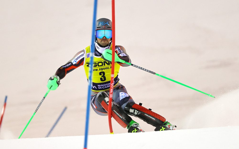 Sebastian Foss-Solevaag braucht sich nicht verstecken und gewinnt in Madonna di Campiglio. – Foto: GEPA pictures