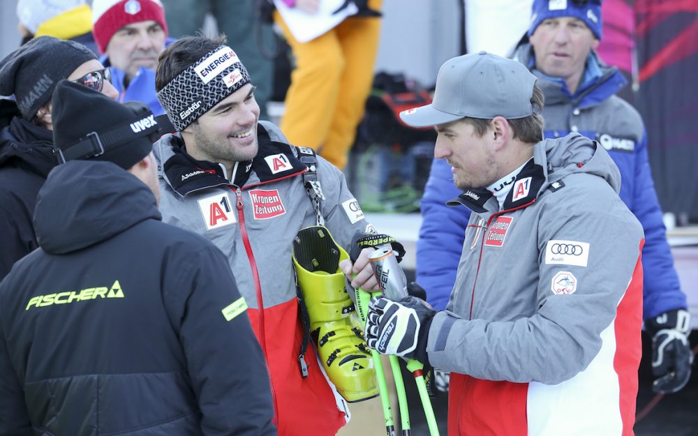 Max Franz (rechts) im Gespräch mit Vincent Kriechmayr. – Foto: GEPA pictures