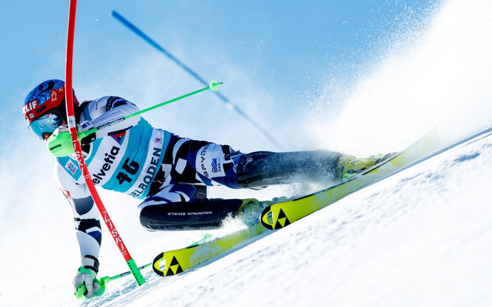 AJ Ginnis – hier beim Slalom in Adelboden – hat ein Kapitel Ski-Geschichte geschrieben. – Foto: GEPA pictures