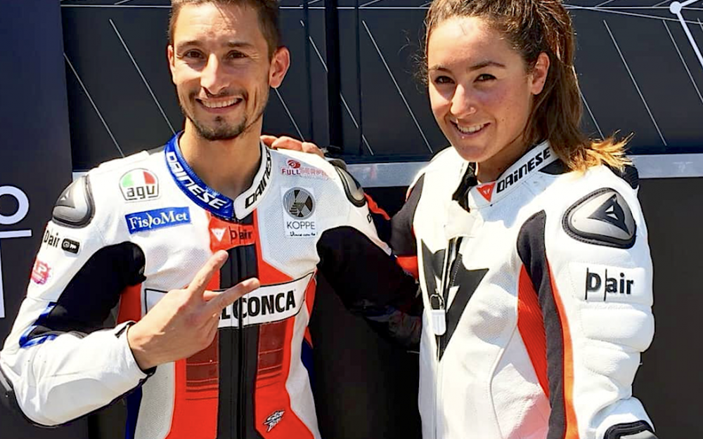 Motorradweltmeister Manuel Poggiali und Abfahrtsolympiasiegerin Sofia Goggia. – Foto: Facebook Manuel Poggiali
