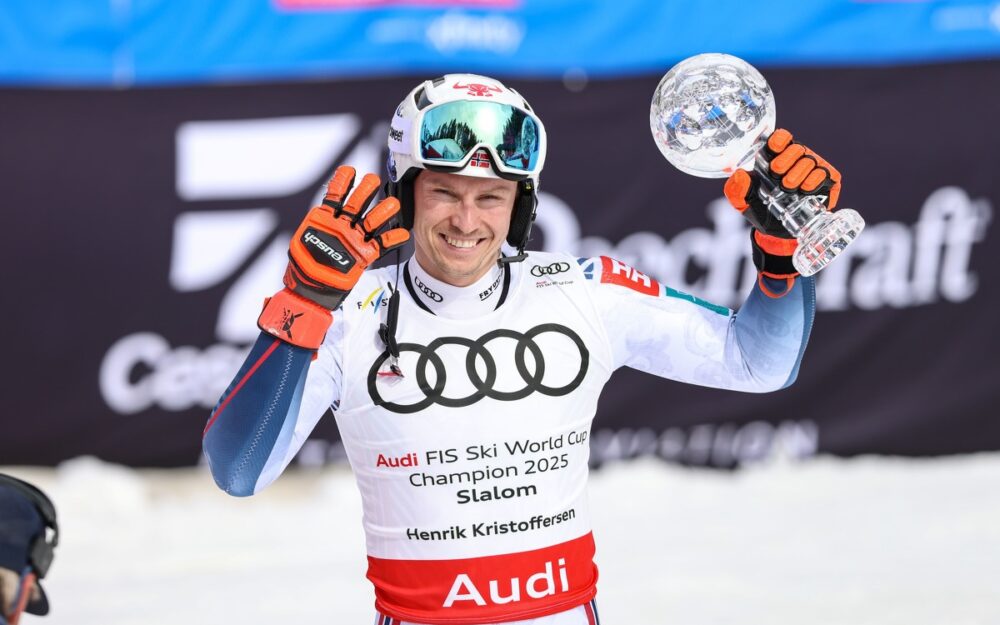 Henrik Kristoffersen holt zum vierten Mal die Slalom-Kugel Henrik Kristoffersen verpasst beim letzten Rennen des Winters das Podest, gewinnt aber die Kristallkugel. – Foto: GEPA pictures