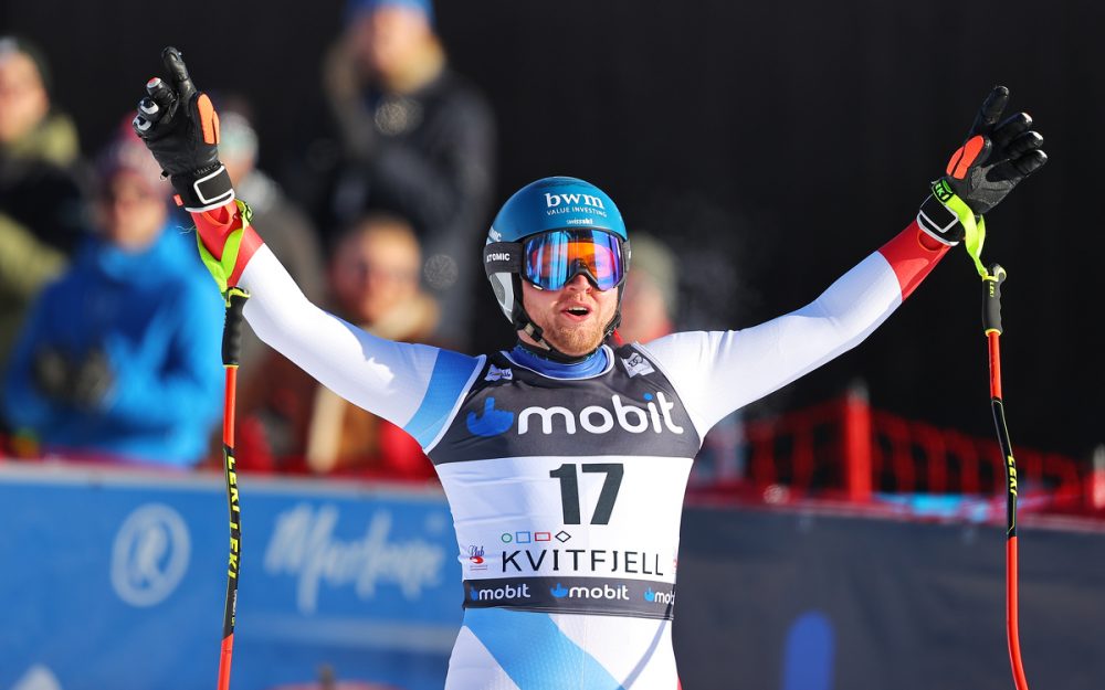 Niels Hintermann gewinnt erstmals eine Weltcup-Abfahrt Niels Hintermann jubelt über seinen ersten Abfahrtssieg im Weltcup. – Foto: GEPA pictures