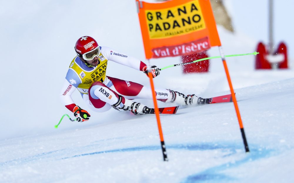 Carlo Janka beim Abfahrtstraining in Val d'Isère. – Foto: GEPA pictures