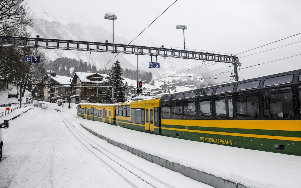 Endestation Wengen. Die Züge der Wengernalpbahn konnten nicht Richtung Kleine Scheidegg fahren. – Foto: GEPA pictures
