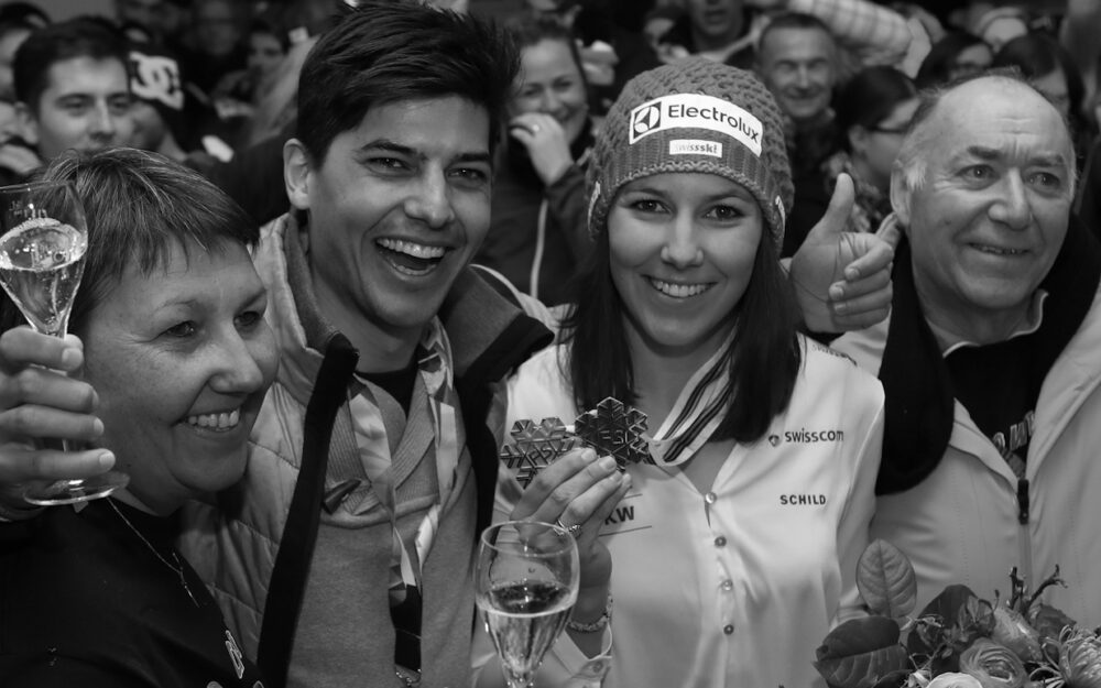 Daniela, Kevin, Wendy und Martin Holdener anlässlich einer Medaillenfeier im House of Switzerland im Rahmen der Ski-Weltmeisterschaften 2017 in St. Moritz. – Foto: GEPA pictures