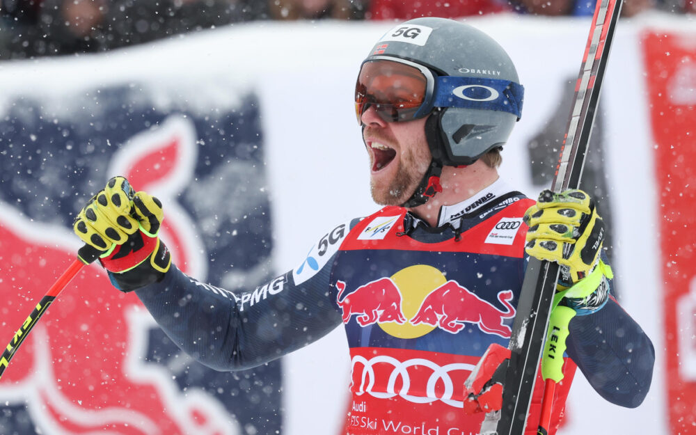 Der Schrei der Erlösung: Aleksander Aamodt Kilde gewinnt die Hahnenkamm-Abfahrt von Kitzbühel. – Foto: GEPA pictures