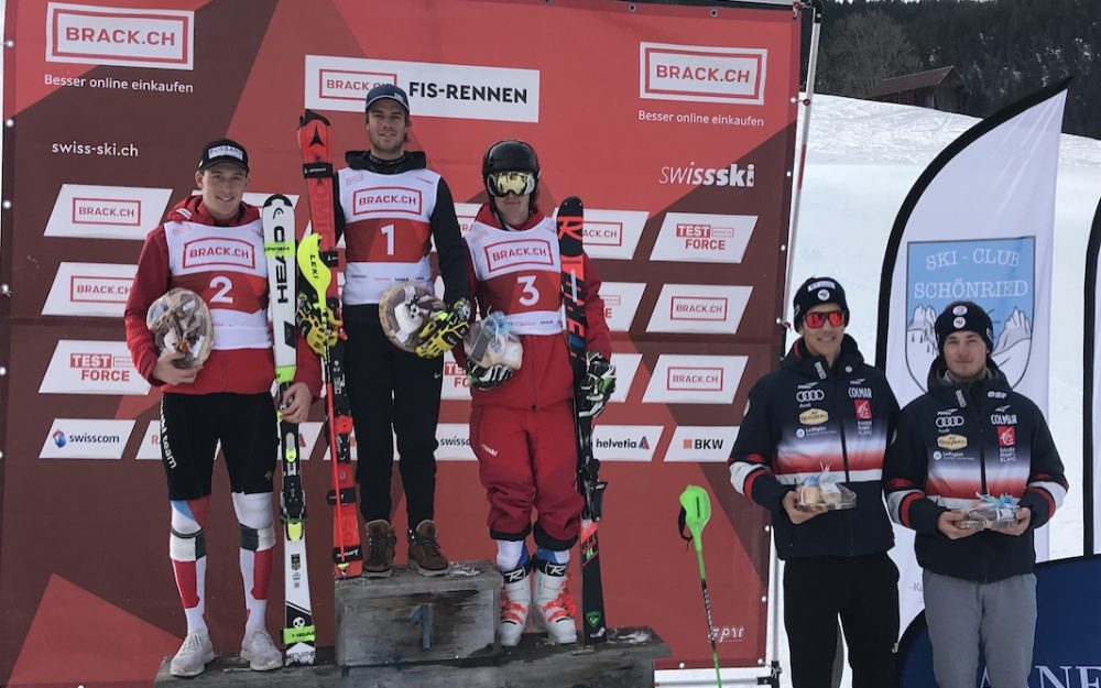 FIS: Dionys Kippel und Matthias Iten die Gewinner des Tages Matthias Iten, Dionys Kippel und Livio Simonet bei der Siegerehrung. – Foto: Sven Kuonen