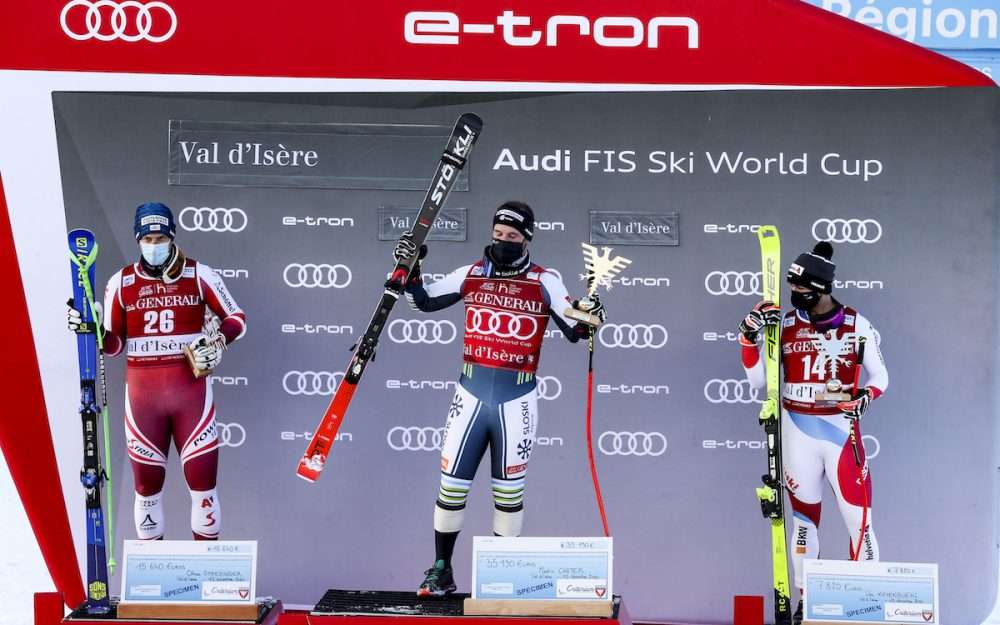 Der wirkliche Sieger Martin Cater (Mitte) mit den Fast-Siegern Otmar Striedinger (links) und Urs Kryenbühl. – Foto: GEPA pictures