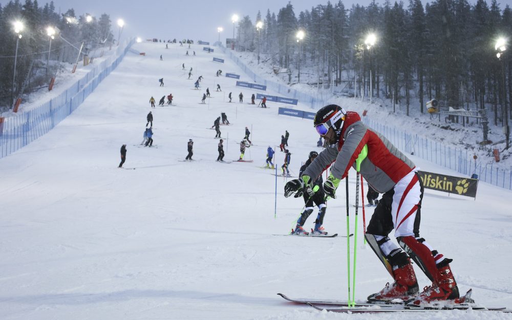 Levi: grünes Licht für das Rennen auf der schwarzen Piste Die Piste "Black" in Levi ist bereit – der Weltcup-Tross kann kommen. – Foto: GEPA pictures