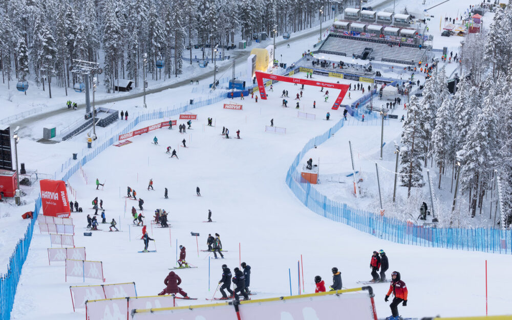 Die Männer kehren 2024/25 nach Crans Montana und Levi zurück Blick in das Zielgelände von Levi. – Foto: GEPA pictures