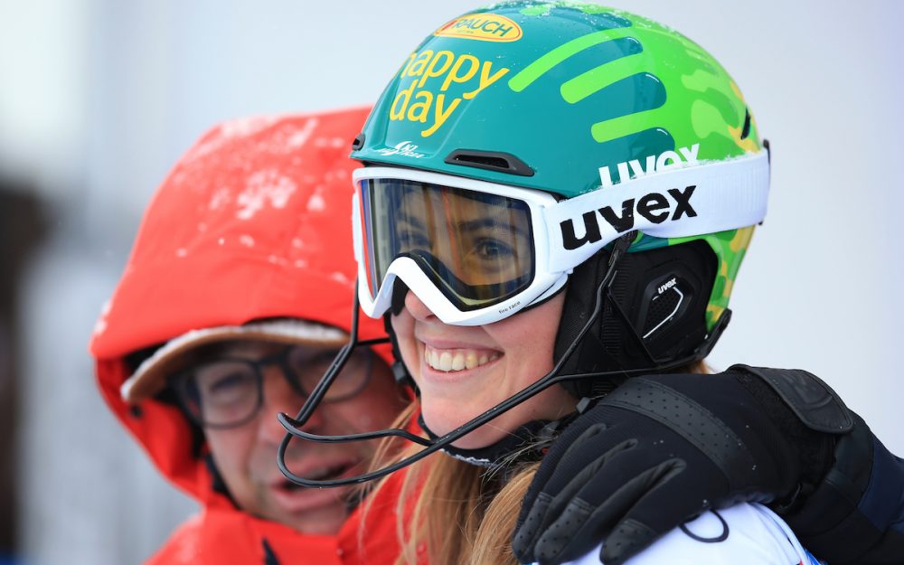 Kästle, Rossignol und dazwischen Liensberger Katharina Liensberger. – Foto: GEPA pictures