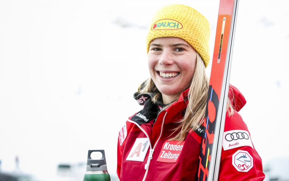 Schweizer Management für Weltmeisterin Liensberger Katharina Liensberger. – Foto: GEPA pictures