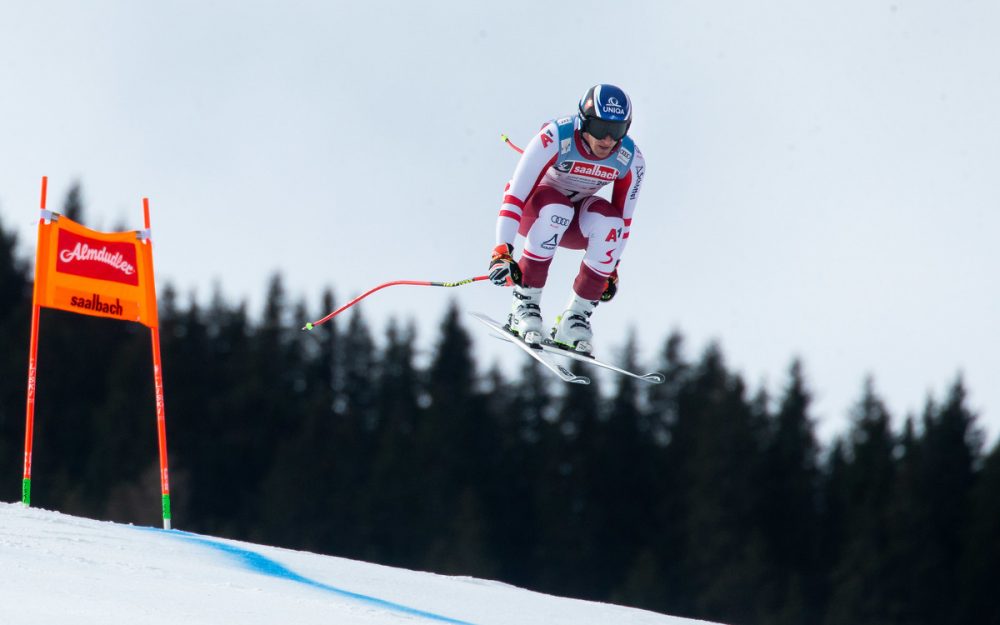 Matthias Mayer auf dem Weg zur schnellsten Trainingszeit. – Foto: GEPA pictures