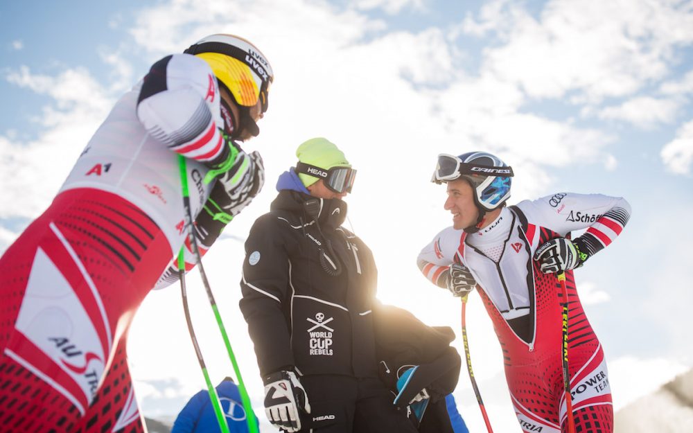 Christian Walder (links) und Matthias Mayer (rechts), Abfahrtsolympiasieger 2014 und Super-G-Olympiasieger 2018, stehen am Samstag am Start. – Foto: GEPA pictures