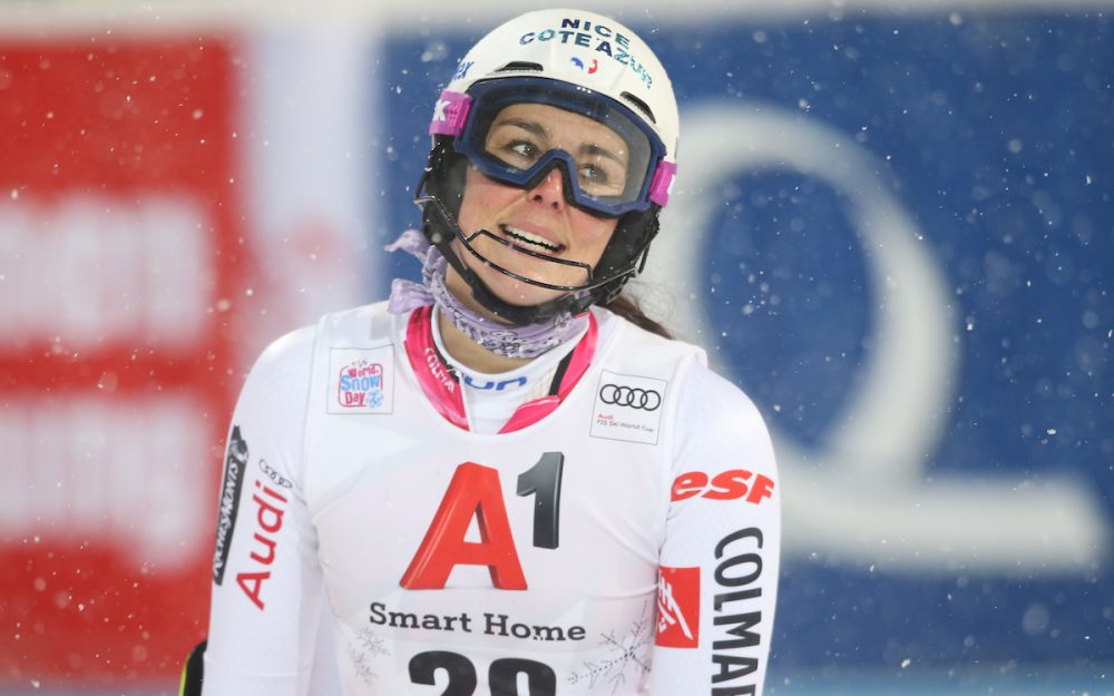 Verletzungspech in Frankreichs Teams Nastasia Noens. – Foto: GEPA pictures