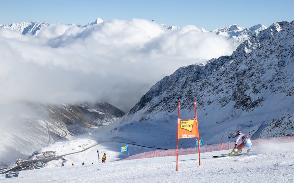 Tanguy Nef schnallt wieder die längeren Skier an Tanguy Nef tritt nach Sölden auch zu den Riesenslaloms von Bansko an. – Foto: GEPA pictures