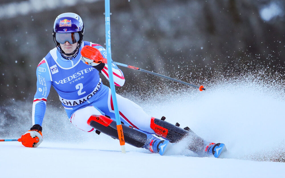 Clement Noel trägt die Nummer 2, ist nach dem ersten Lauf von Chamonix aber die Nummer 1. – Foto: GEPA pictures