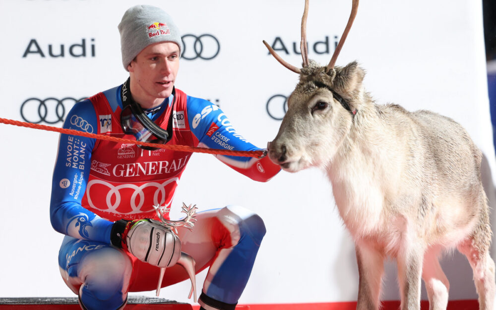 Frankreich in Gurgl nur mit fünf Männern am Start Clement Noel mit seinem in Levi gewonnenen Paten-Rentier "Matt". – Foto: GEPA pictures