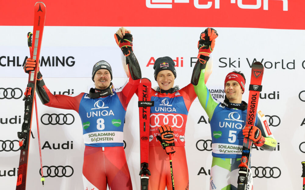 Marco Odermatt scheint im Riesenslalom unbezwingbar Marco Odermatt im Scheinwerferlicht. – Foto: GEPA pictures