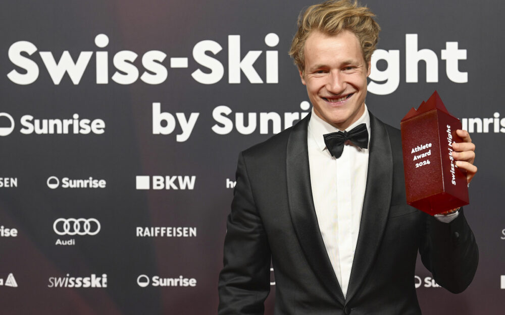 Awards für Odermatt, Gut-Behrami und Hiltbrand Marco Odermatt. – Foto: Swiss Ski