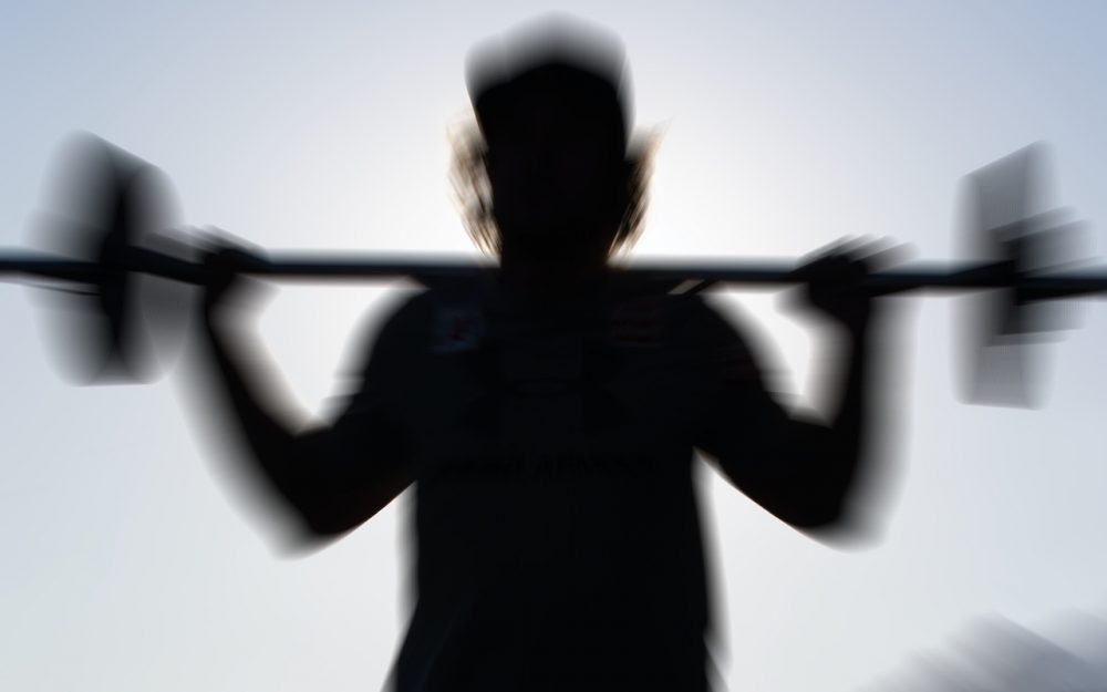 Ein ÖSV-Athlet ist im Corona-Test hängen geblieben. – Symbolbild: GEPA / Bearbeitung: peg