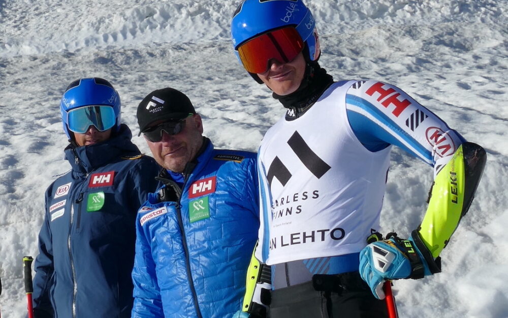 Elian Lehto (rechts) mit seinem ehemaligen Trainer und jetzigen "Gastgeber" Osi Inglin (Mitte). – Foto: zvg