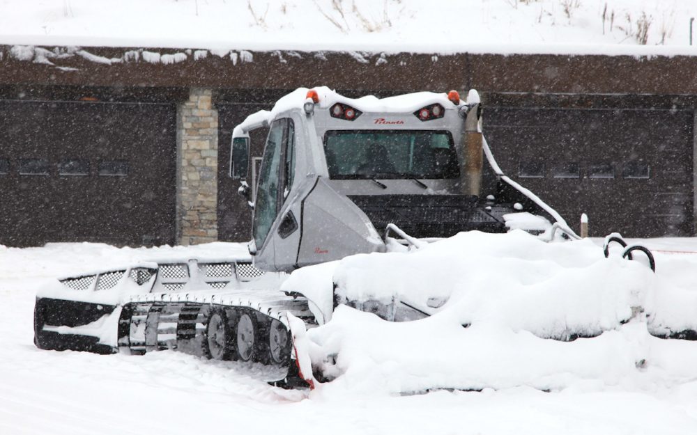 EC: Zu viel Schnee – Super-G der Frauen „vertagt“ Zu viel Schnee – kein Rennen in Zinal am 8. Dezember 2021. – Symbolbild: GEPA pictures