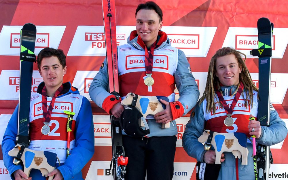 Nachwuchstitel für Semyel Bissig Lukas Zippert (links), Semyel Bissig (Mitte) und Fadri Janutin (rechts) teilten sich am Dienstag das Podest. – Foto: rk-photography