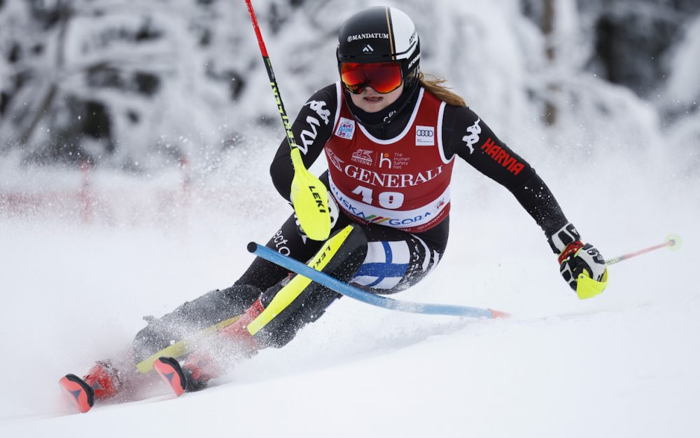 EYOF: Ein Auftakt nach Mass für Finnlands Alpine Rosa Pohjolainen. – Foto: GEPA pictures