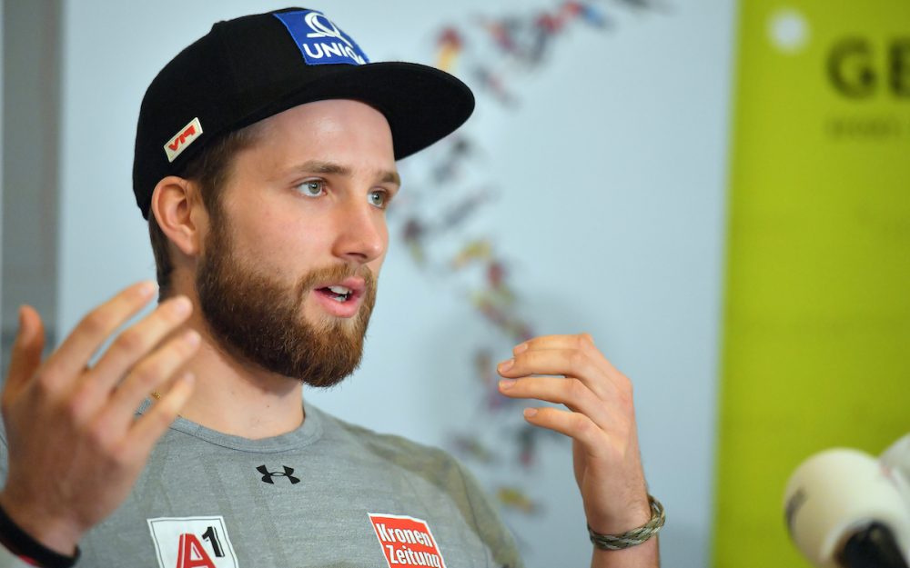 Marco Schwarz und der „Spuk im Kopf“ Marco Schwarz spricht vor den Medien über den Unfall und die Zukunft. – Foto: GEPA pictures