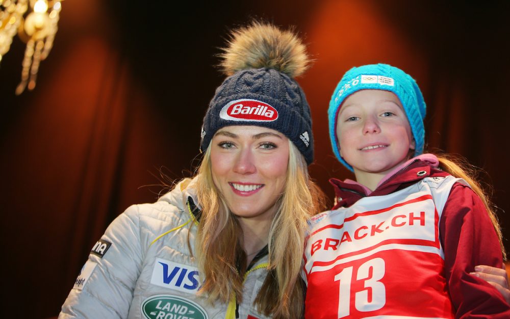 Mikaela Shiffrin anlässlich der Startnummernauslosung vom Freitagabend. – Foto: GEPA pictures