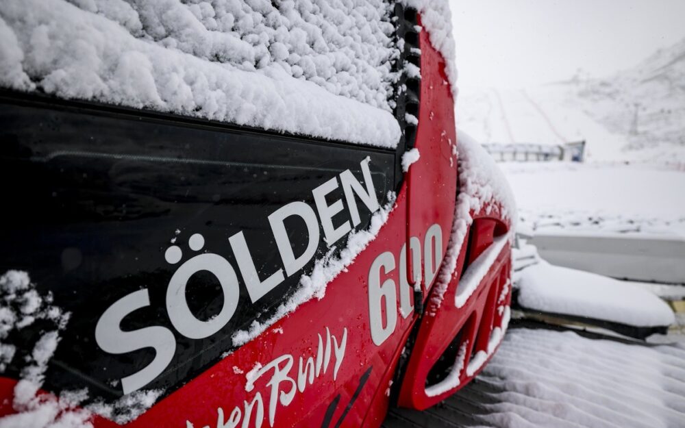 Einen Tag vor dem ersten Weltcup-Rennen der Saison in Sölden kommt der Schnee. – Foto: GEPA pictures