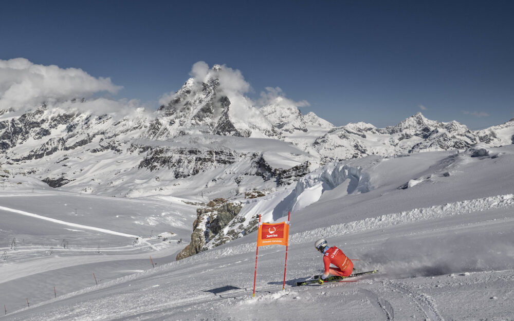 Keine Zermatt-Rennen im Winter 2024/25 Keine Weltcup-Rennen 2024/25 mit Blick auf das Matterhorn. – Foto: GEPA pictures