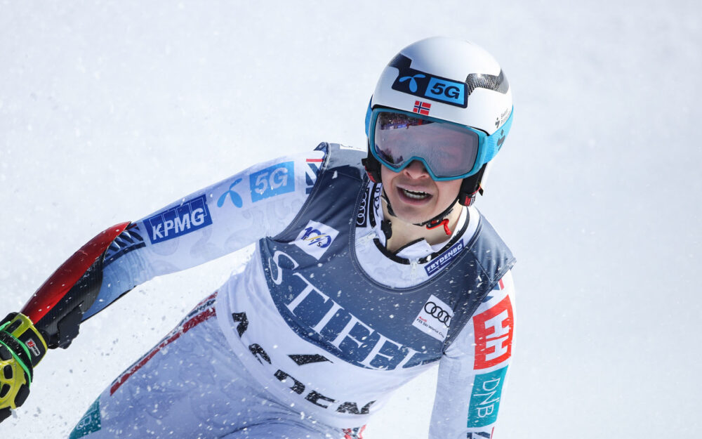 Alexander Steen Olsen liegt beim zweiten Riesenslalom von Aspen in Führung. – Foto: GEPA pictures