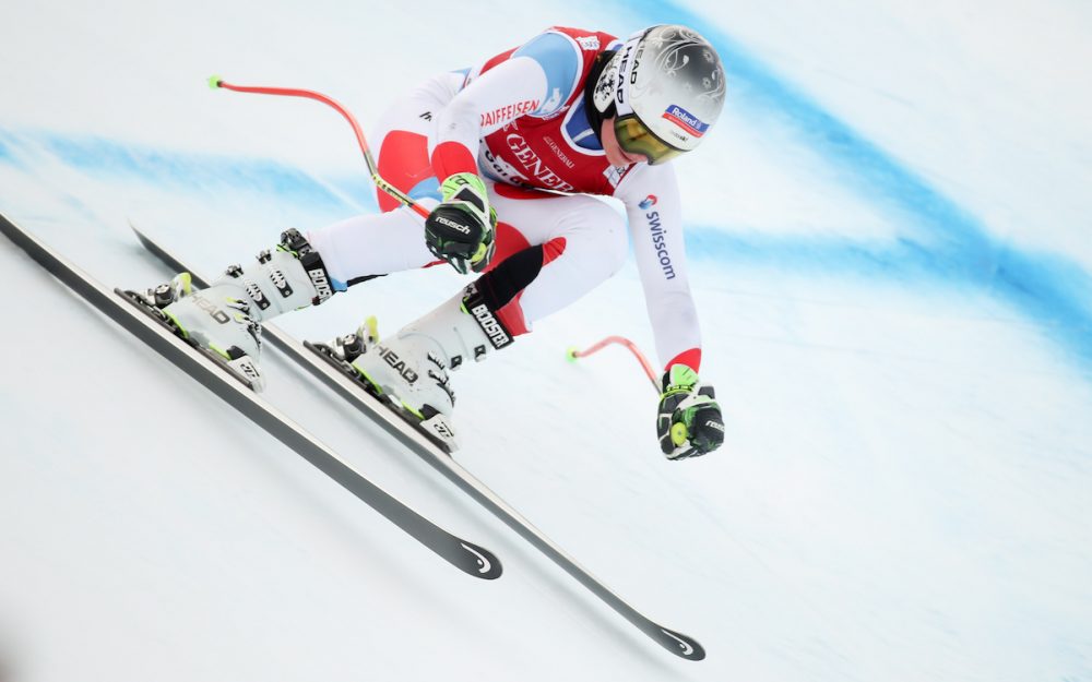 Corinne Suter bei der Trainingsfahrt auf der Saslong von Val Gardena. – Foto: GEPA pictures